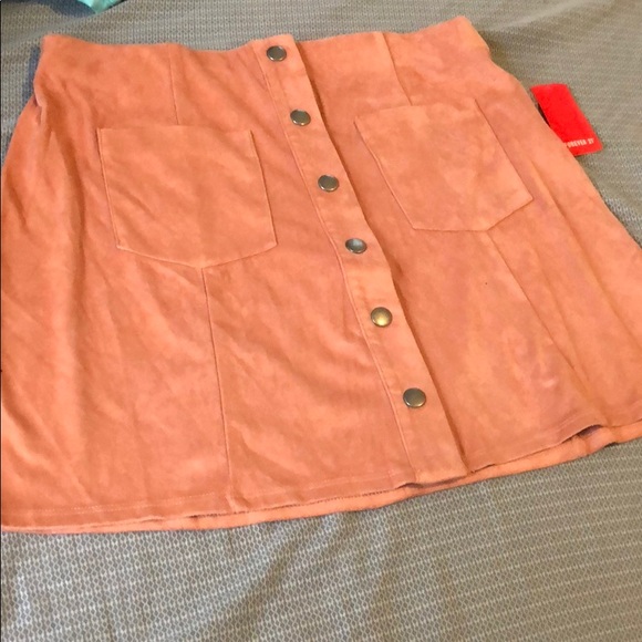 Mini skirt - Picture 2 of 3